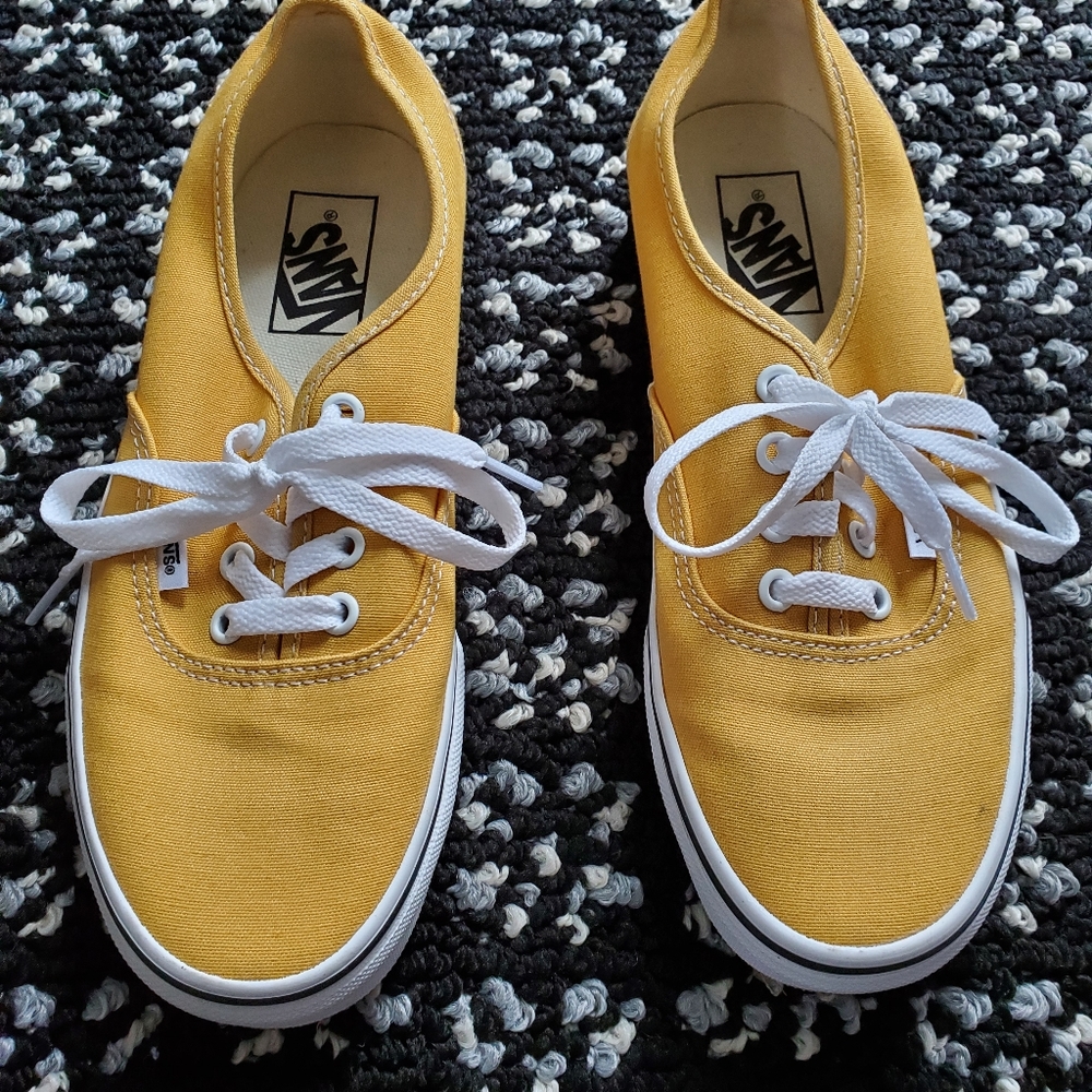 Vans Authentic Core Classics Yellow